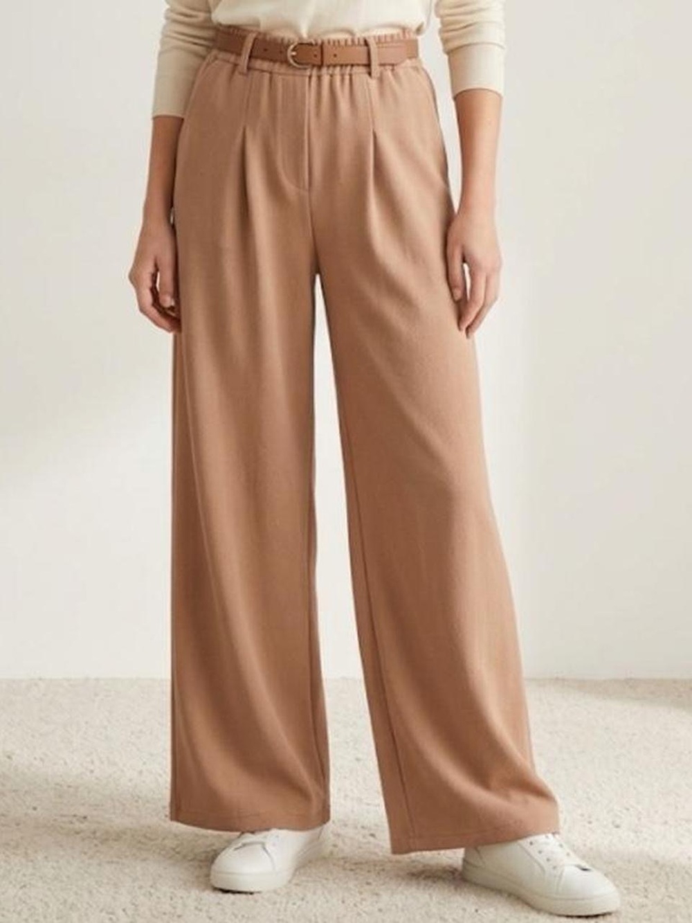 Wide-Leg High-Waist Pants in Camel